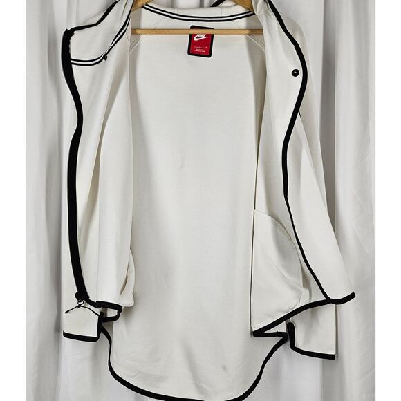 NIKE TECH CAPE HOODIE JACKET WOMAN'S SIZE LARGE, WHITE, OVERSIZED WINDRUNNER - Picture 6 of 16